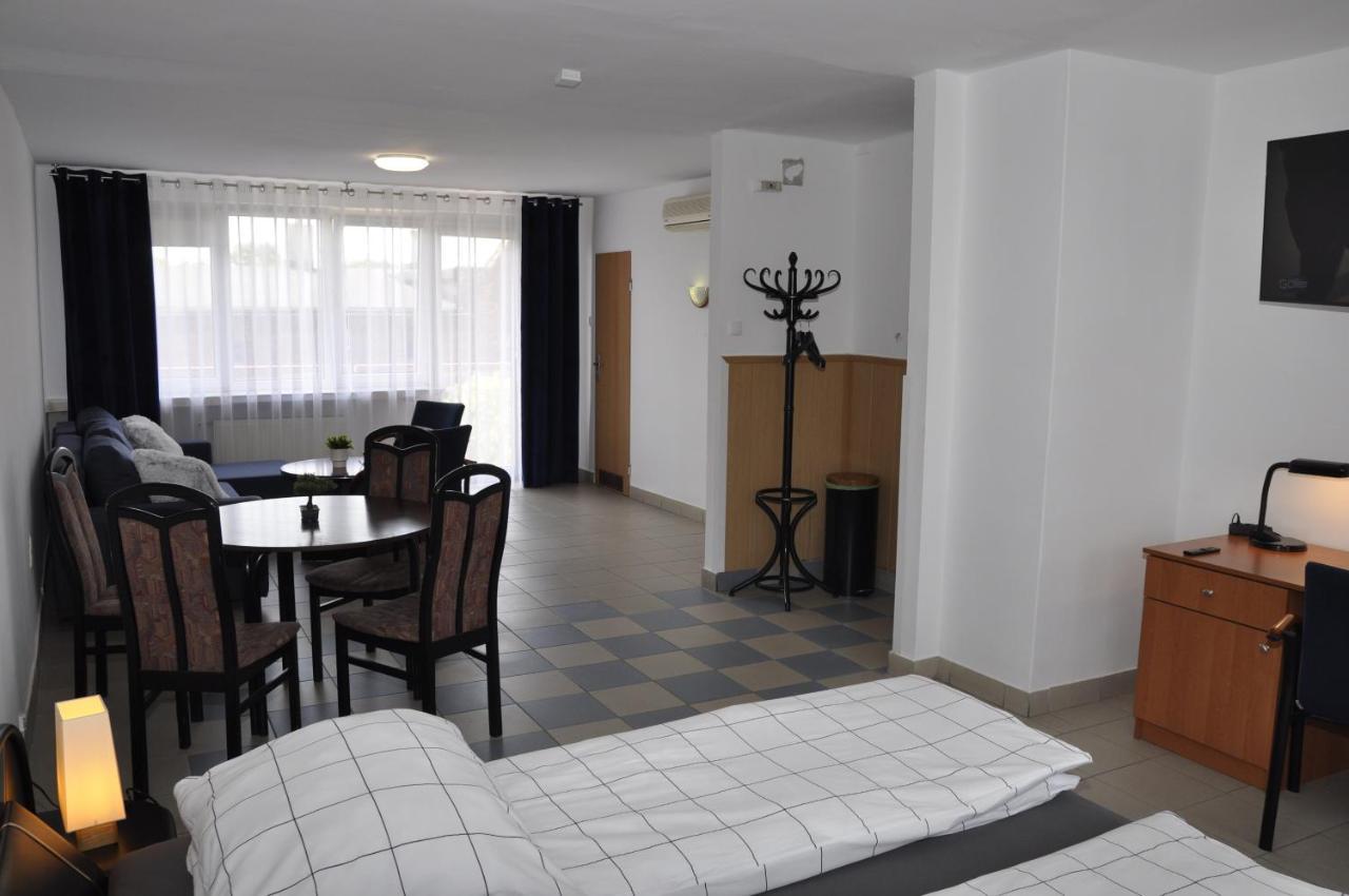 Ferienwohnung Bagdus Kattowitz Exterior foto