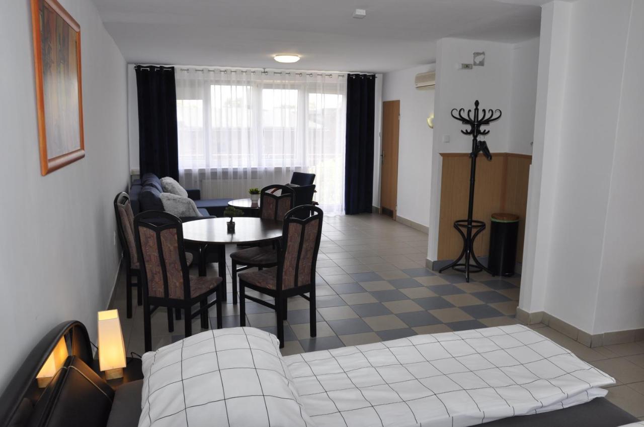 Ferienwohnung Bagdus Kattowitz Exterior foto
